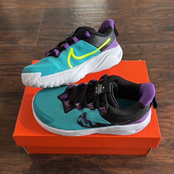 Nike Toddler Star Runner 4 Shoes - Picture 2 of 6